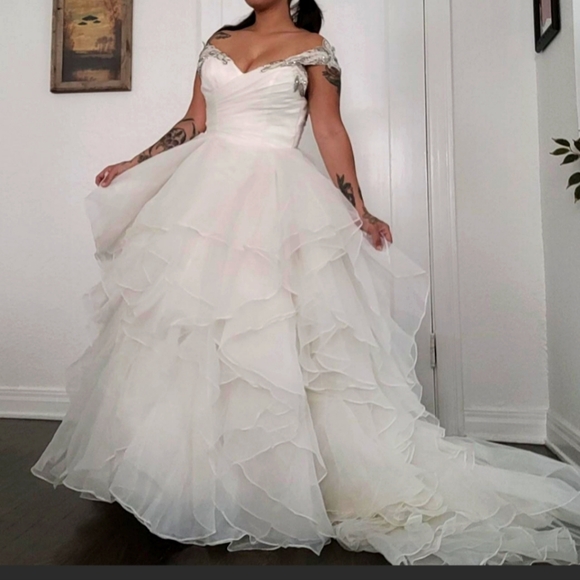 Moonlight beaded aline tulle with ruffles bridal wedding dress - Picture 8 of 8